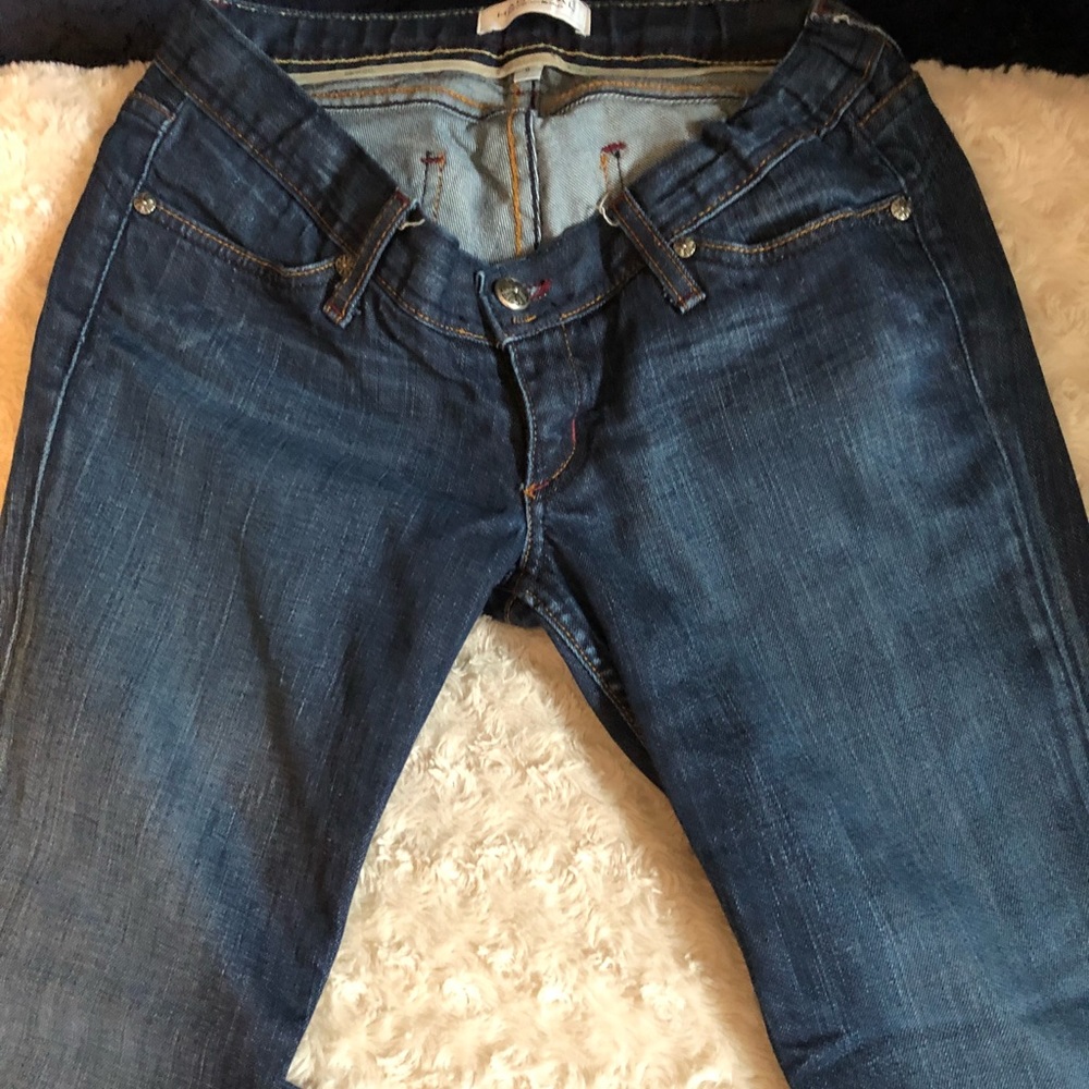 Habitual  l Let Go straight leg blue jeans 30. Size 0 Medium Wash